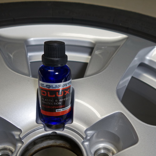 CARPRO CQUARTZ DLUX – silná a odolná keramická ochrana pro kola a plasty